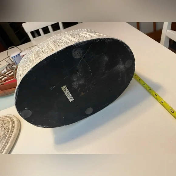 Beautiful Storage Container - Picture 13 of 15